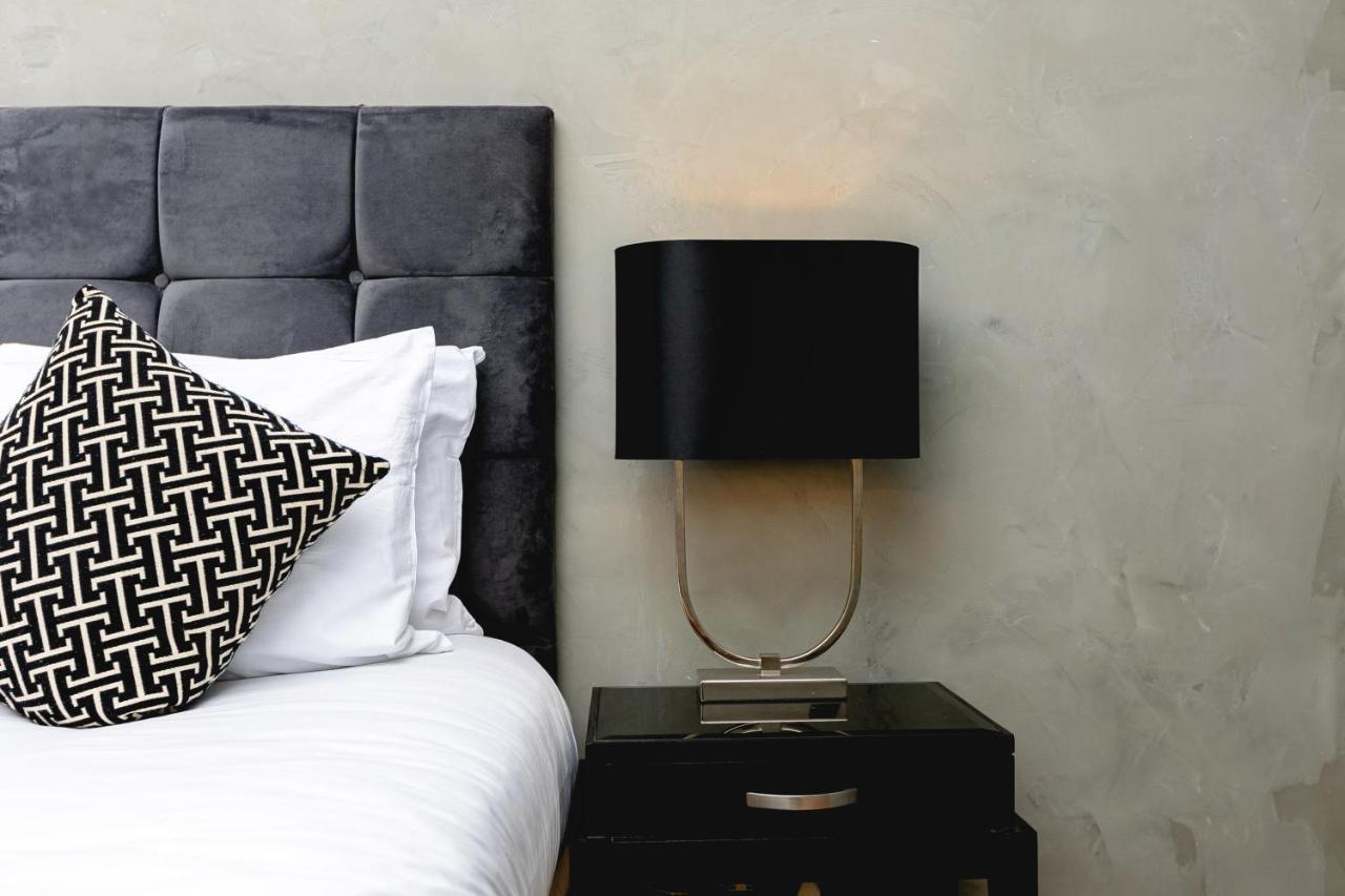 Penthousestays Nr Notting Hill - Luxury 2 Bedroom King Bed Apartment - Near Portobello Road لندن المظهر الخارجي الصورة